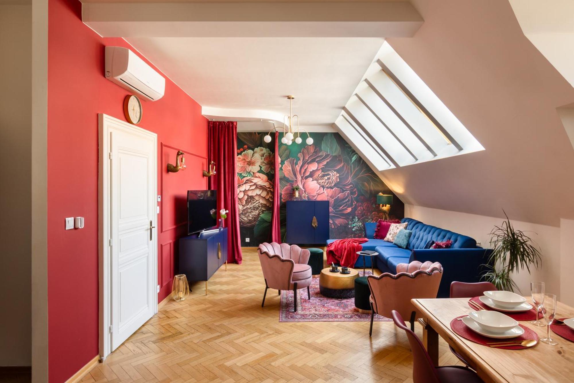 Decadent Art Deco Balcony Apartment In Old Town Prag Exteriör bild
